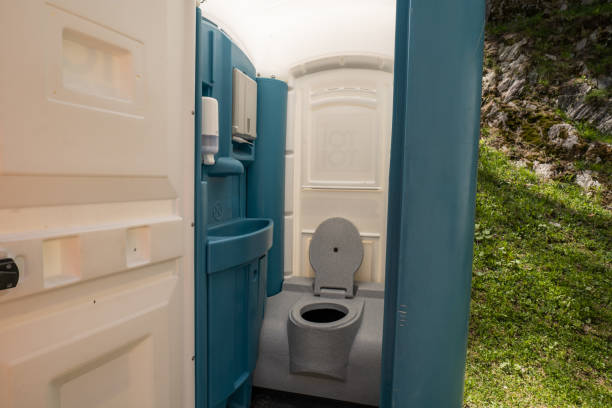 Best Portable Restroom Setup and Delivery  in Winterville, NC